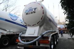 中集瑞江 33方特轻型II代粉罐半挂车