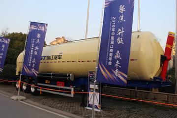 58方系列 粉粒物料运输半挂车外观图片