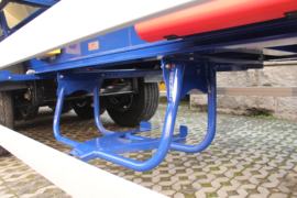 58方系列&nbsp;粉粒物料运输半挂车底盘图片