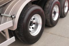 中集瑞江 38方全铝合金粉罐半挂车