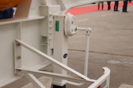 17.4方系列&nbsp;粉粒物料运输半挂车底盘图片