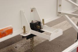 17.4方系列&nbsp;粉粒物料运输半挂车底盘图片