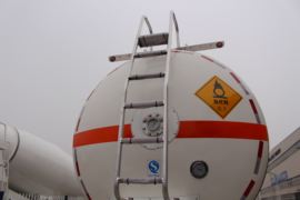 25方系列&nbsp;罐式半挂车外观图片