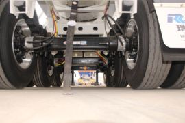 25方系列&nbsp;罐式半挂车底盘图片