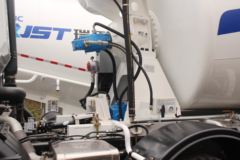 上汽红岩 杰狮M500 320马力 8X4 7.3方混凝土搅拌运输车(8挡)(瑞江牌)(WL5310GJBCQ30)