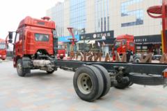 一汽解放 J6L中卡 领航版 220马力 4X2 6.75米栏板载货车(CA1180P62K1L4E5)