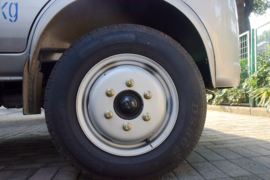 新豹&nbsp;载货车底盘                                                图片