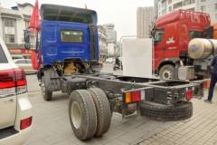 东风柳汽 乘龙L3 160马力 4.2米单排厢式轻卡底盘(JQ5040XXY01)