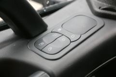 联合卡车 U 350重卡 350马力 6X2冷藏车(国六)