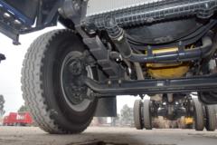 东风柳汽 乘龙L3 160马力 4X2 7.7米翼开厢式载货车(LZ5161XYKM3AB)