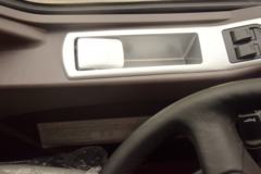 东风柳汽 乘龙H5中卡 220马力 4X2 6.8米仓栅式载货车(LZ5182CCYM3AB)