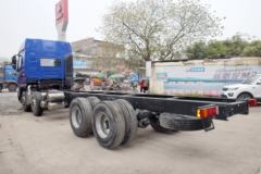 东风柳汽 乘龙H7重卡 420马力 8X4 9.4米仓栅式载货车(LZ5312CCYH7FB)