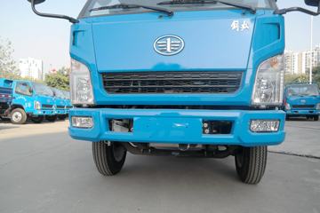 һ������ ��ž���3ϵ 130���� 4X2 3.63����ж��ͼƬ