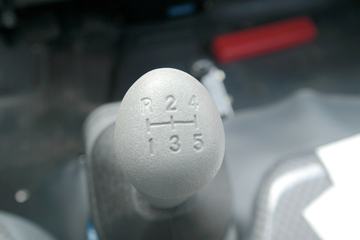 һ������ ��ž���3ϵ 130���� 4X2 3.63����ж��ͼƬ