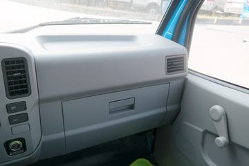 һ������ ��ž���3ϵ 130���� 4X2 3.63����ж��ͼƬ