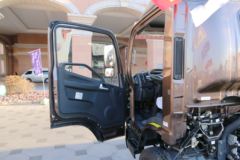 解放 J6F 北方版 150马力 4.21米单排仓栅式轻卡(CA5046CCYP40K2L1E5A84-1)