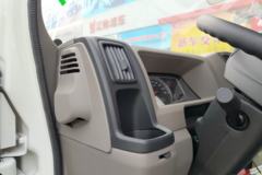 江铃 凯运强劲版 轻载型豪华款 129马力 4.1米单排栏板轻卡(宽体)(JX1045TGC25) 江铃 凯运强劲版 轻载型豪华款 129马力 4.1米单排栏板轻卡(宽体)(JX1045TGC25)