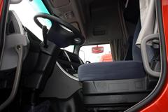东风商用车 天龙重卡 385马力 6X4 AMT自动挡牵引车(DFL4251A16)