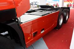 东风商用车 天龙重卡 385马力 6X4 AMT自动挡牵引车(DFL4251A16)