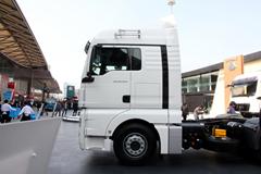 曼(MAN) TGX系列重卡 440马力 6X4 牵引车(型号:26.440)