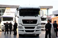 曼(MAN) TGX系列重卡 440马力 6X4 牵引车(型号:26.440)