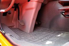 大运 310马力 6X4 5.6米自卸车(平顶)(DYX3251PA38WPD3D-12C5BK42D)