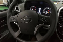 庆铃 五十铃TF 3.0T柴油 131马力 四驱 双排皮卡