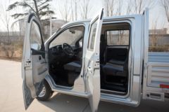 长安凯程 神骐T10 舒适型 1.5L 112马力 汽油 2.52米双排栏板微卡(SC1035SNA5)