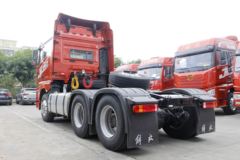 青岛解放 JH6重卡 550马力 6X4牵引车(CA4250P25K15T1E5A80)