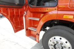 青岛解放 JH6重卡 550马力 6X4牵引车(CA4250P25K15T1E5A80)