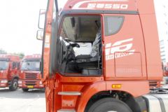 青岛解放 JH6重卡 550马力 6X4牵引车(CA4250P25K15T1E5A80)