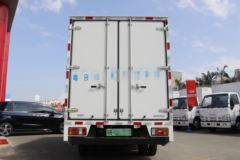 庆铃 五十铃EV100 4.5T 4.25米单排纯电动厢式轻卡(续航315)(QL5041XXYBEVECCA2)96.77kWh