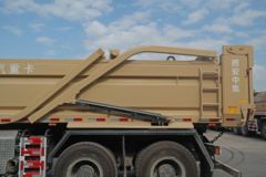 陕汽重卡 德龙新M3000 城建标载版 336马力 8X4 5.8米自卸车(中集牌)(SX3310MB266J)