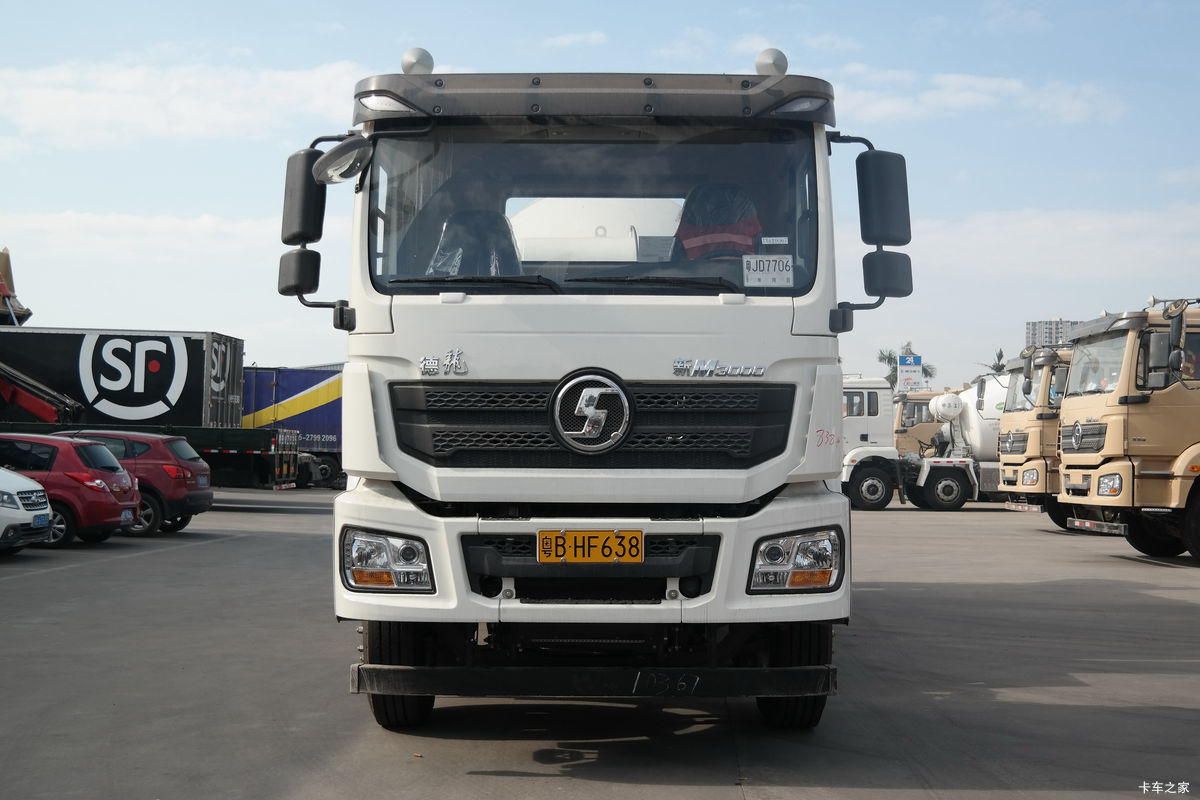 陕汽重卡 德龙新M3000 复合版 350马力 8X4 7.98方LNG混凝土搅拌车