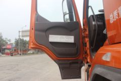 东风柳汽 乘龙H5中卡 270马力 6X2 7.8米仓栅式载货车(LZ5250CCYM5CB)