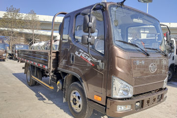 解放 J6F 160马力 5.8米排半栏板载货车(法士特)(CA1120P40K2L5E5A85)