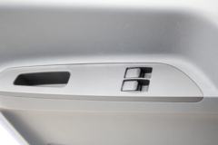 跃进 超越C500-33 蓝巨人 180马力 4.165米单排厢式轻卡(SH5042XXYZFDCWZ4)