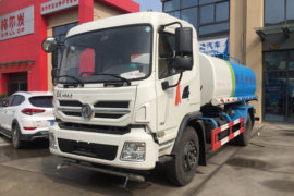 东风新疆底盘&nbsp;洒水车/喷洒车外观图片