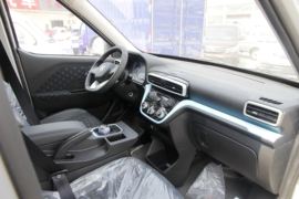 EV407&nbsp;电动封闭厢货驾驶室图片