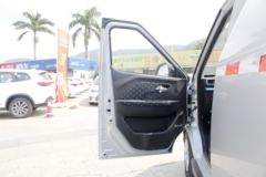 北汽新能源 EV407 2.8T 4.5米纯电动封闭厢式运输车43.5kWh