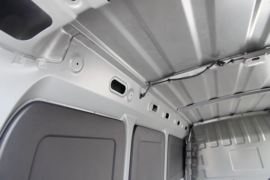 EV407&nbsp;电动封闭厢货货厢图片