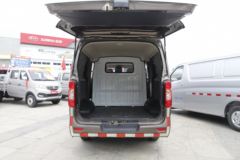 长安轻型车 睿行M80 2018款 舒适型 109马力 4座 1.5L平顶背掀门封闭货车