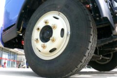 中国重汽 豪曼H3 先锋版 130马力 4.2米单排厢式轻卡(ZZ5048XXYG17EB1)