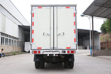 ������Խ��X3 3.5T 3.19�׵��Ŵ��綯��ʽ΢��53kWhͼƬ