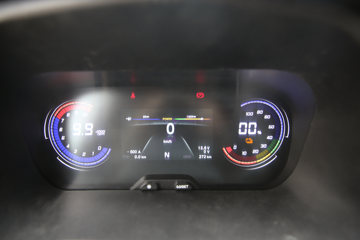 ������Խ��X3 3.5T 3.19�׵��Ŵ��綯��ʽ΢��53kWhͼƬ