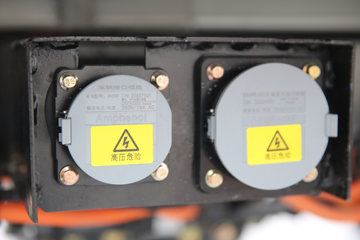 ������Խ��X3 3.5T 3.19�׵��Ŵ��綯��ʽ΢��53kWhͼƬ