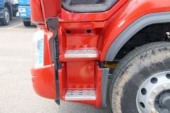 东风柳汽 乘龙H5中卡 240马力 6X2 8.6米厢式载货车(440后桥)(LZ5251XXYM3CB)