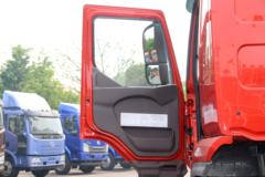 东风柳汽 乘龙H5中卡 240马力 6X2 8.6米厢式载货车(440后桥)(LZ5251XXYM3CB)