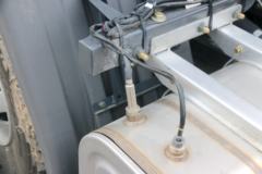 东风柳汽 乘龙H5中卡 240马力 6X2 8.6米厢式载货车(440后桥)(LZ5251XXYM3CB)