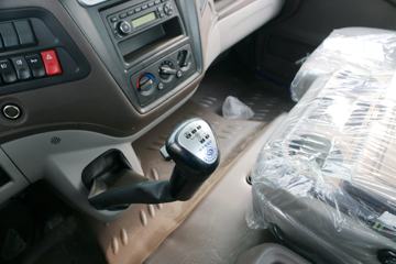 �������� �³���M3�п� 200���� 4X2 9.8����ʽ�ػ���ͼƬ